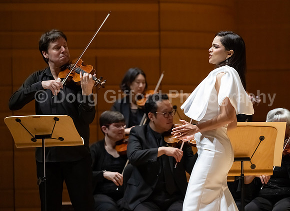 Pacific Symphony - Joshua Bell & Larisa Martínez: Voice & the Violin