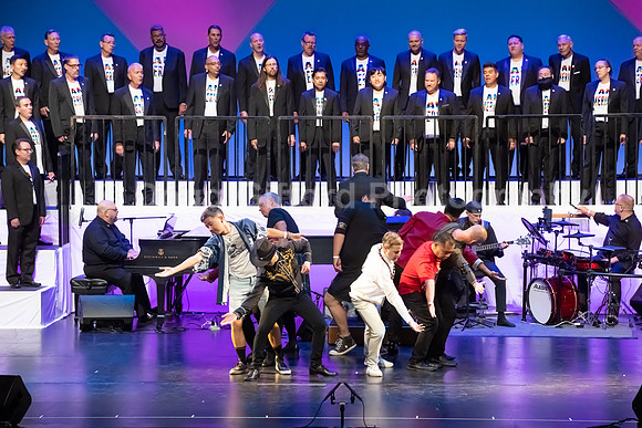 MenAlive - OC Gay Men's Chorus / "I am America"