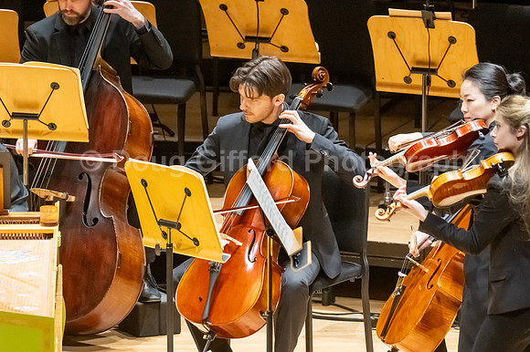 Pacific Symphony - Four Seasons & Strauss