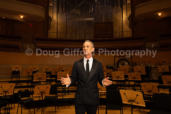 Media Portraits of Alexander Shelley, the Pacific Symphony's new Artistic and Music Director