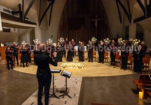 Pacific Chorale - Carols by Candlelight