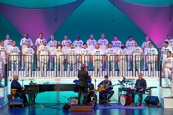 MenAlive - OC Gay Men's Chorus / "I am America"