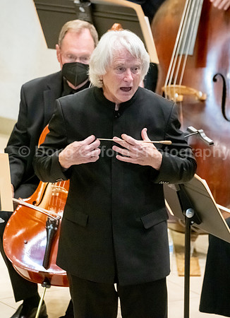 Pacific Symphony and the Pacific Chorale will present a “Concert for Healing”