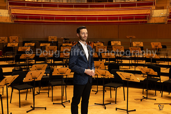 Portraits of the Pacific Symphony Artistic & Music Director Designate, Alexander Shelley and Pacific Symphony Principal Pops Conductor, Enrico Lopez-Yañez