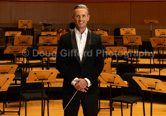 Portraits of the Pacific Symphony Artistic & Music Director Designate, Alexander Shelley and Pacific Symphony Principal Pops Conductor, Enrico Lopez-Yañez