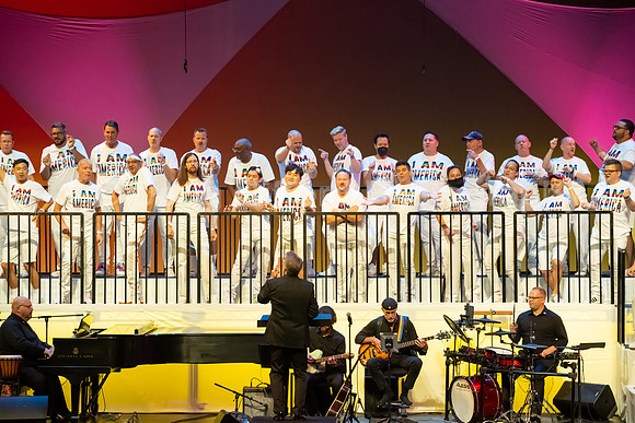 MenAlive - OC Gay Men's Chorus / "I am America"