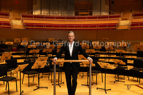 Portraits of the Pacific Symphony Artistic & Music Director Designate, Alexander Shelley and Pacific Symphony Principal Pops Conductor, Enrico Lopez-Yañez