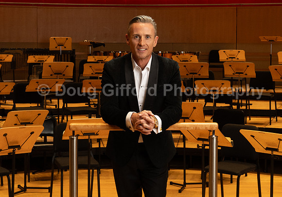 Portraits of the Pacific Symphony Artistic & Music Director Designate, Alexander Shelley and Pacific Symphony Principal Pops Conductor, Enrico Lopez-Yañez