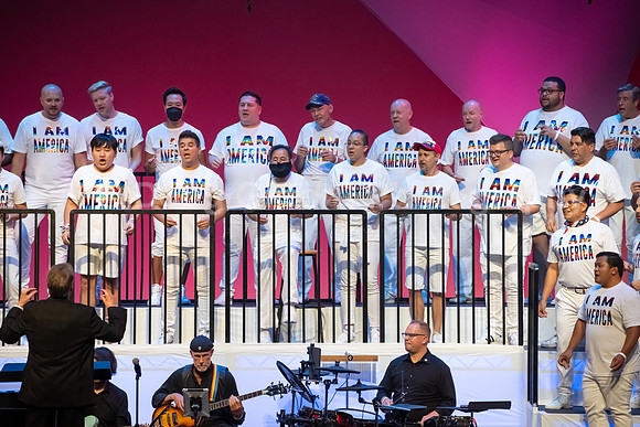 MenAlive - OC Gay Men's Chorus / "I am America"