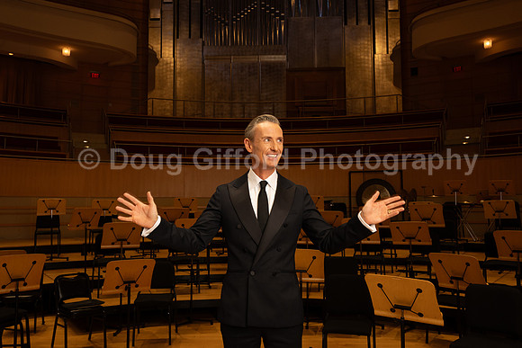 Media Portraits of Alexander Shelley, the Pacific Symphony's new Artistic and Music Director