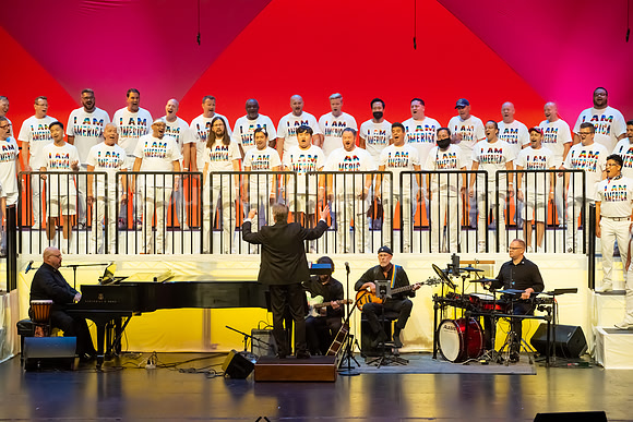 MenAlive - OC Gay Men's Chorus / "I am America"