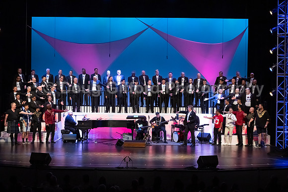 MenAlive - OC Gay Men's Chorus / "I am America"