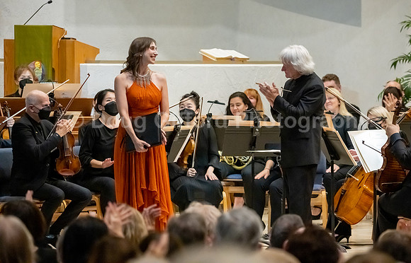 Pacific Symphony and the Pacific Chorale will present a “Concert for Healing”
