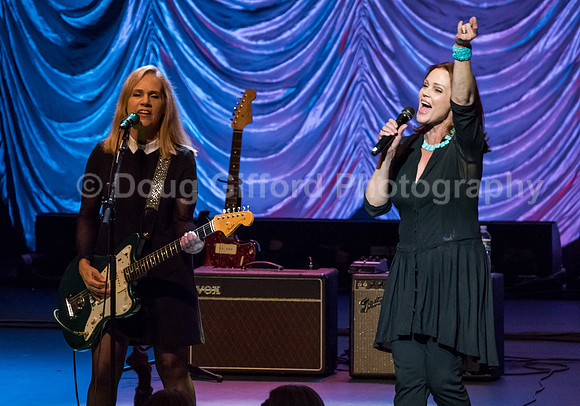 Go Go's - The Farewell Tour