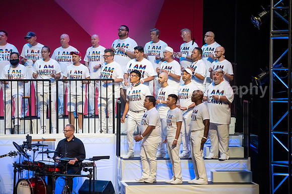 MenAlive - OC Gay Men's Chorus / "I am America"