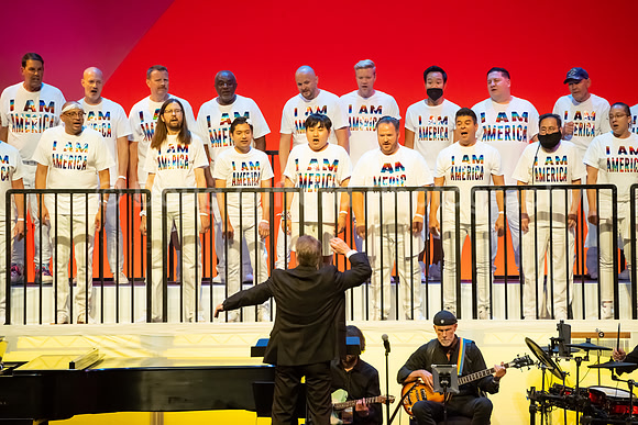 MenAlive - OC Gay Men's Chorus / "I am America"
