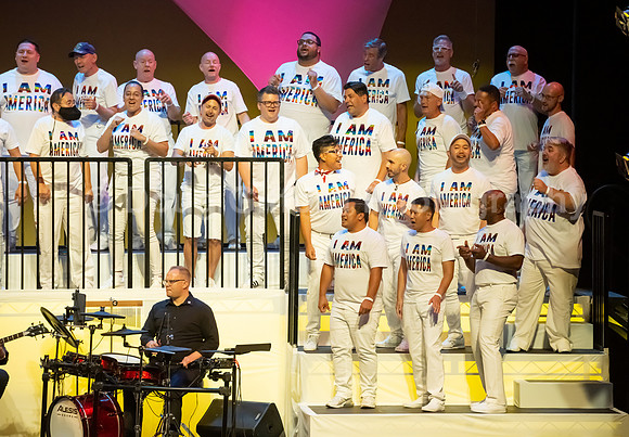MenAlive - OC Gay Men's Chorus / "I am America"