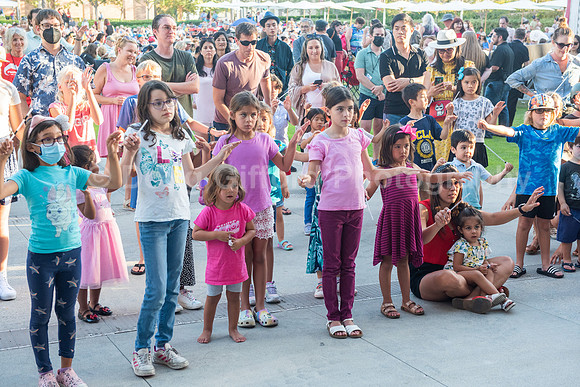 Pacific Symphony - Symphony in the Cities, Chapman University, Aiken Arts Plaza
