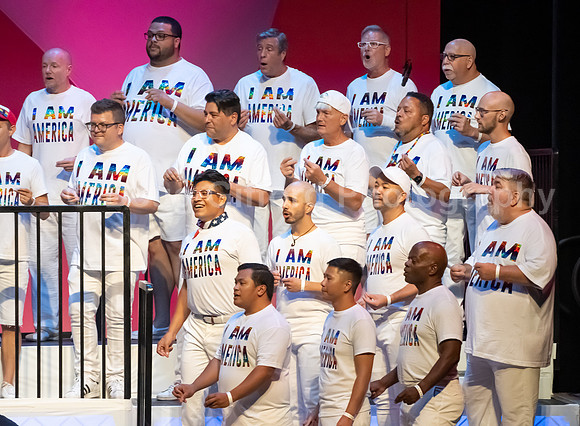 MenAlive - OC Gay Men's Chorus / "I am America"