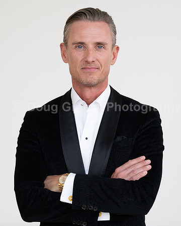 Portraits of the Pacific Symphony Artistic & Music Director Designate, Alexander Shelley and Pacific Symphony Principal Pops Conductor, Enrico Lopez-Yañez