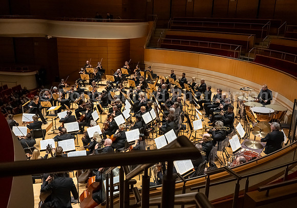 Pacific Symphony - Gluzman Plays Brahms