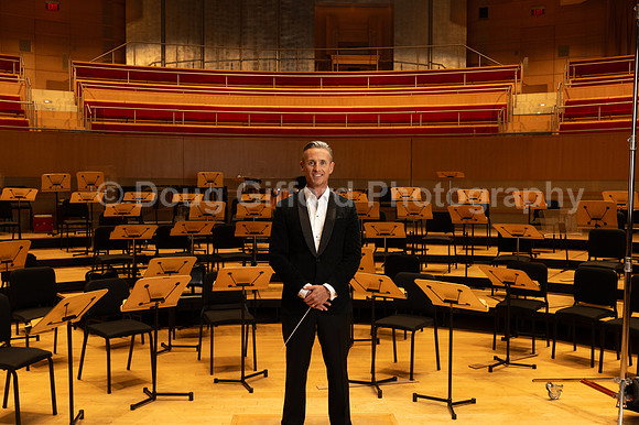 Portraits of the Pacific Symphony Artistic & Music Director Designate, Alexander Shelley and Pacific Symphony Principal Pops Conductor, Enrico Lopez-Yañez