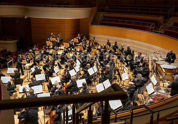 Pacific Symphony - Gluzman Plays Brahms