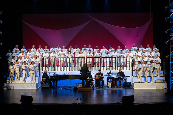 MenAlive - OC Gay Men's Chorus / "I am America"