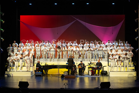 MenAlive - OC Gay Men's Chorus / "I am America"