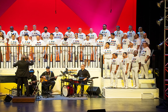 MenAlive - OC Gay Men's Chorus / "I am America"