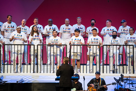 MenAlive - OC Gay Men's Chorus / "I am America"