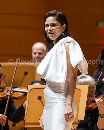 Pacific Symphony - Joshua Bell & Larisa Martínez: Voice & the Violin