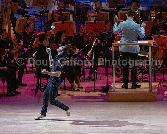 Pacific Symphony Pops Series - Cirque Goes Broadway with Troupe Vertigo