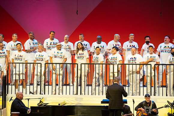 MenAlive - OC Gay Men's Chorus / "I am America"