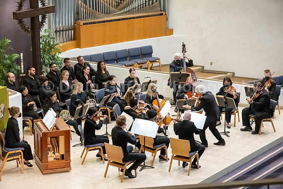 Pacific Symphony and the Pacific Chorale will present a “Concert for Healing”