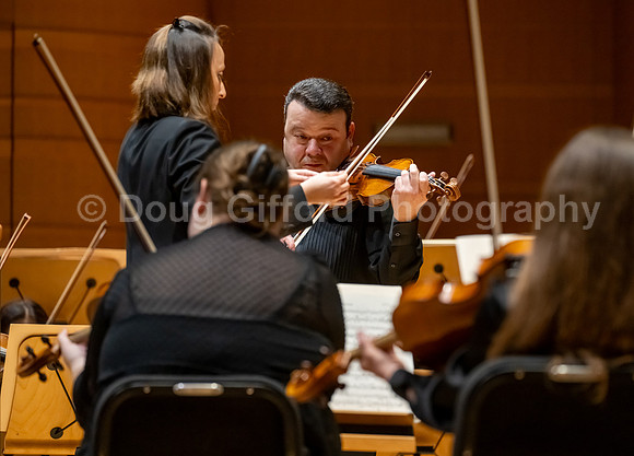 Pacific Symphony - Gluzman Plays Brahms