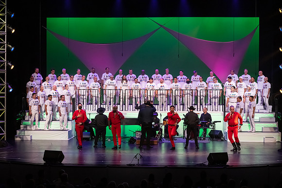 MenAlive - OC Gay Men's Chorus / "I am America"