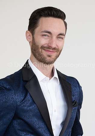 Portraits of the Pacific Symphony Artistic & Music Director Designate, Alexander Shelley and Pacific Symphony Principal Pops Conductor, Enrico Lopez-Yañez