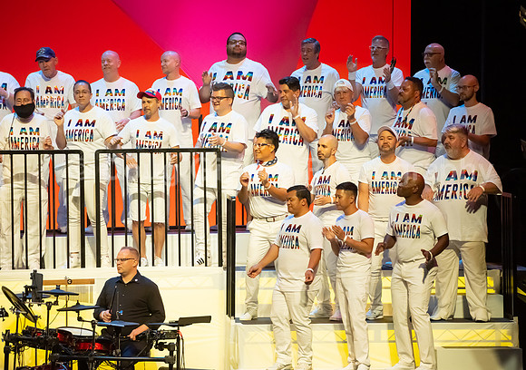 MenAlive - OC Gay Men's Chorus / "I am America"