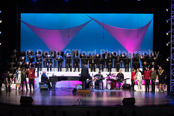 MenAlive - OC Gay Men's Chorus / "I am America"