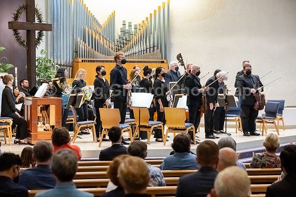 Pacific Symphony and the Pacific Chorale will present a “Concert for Healing”