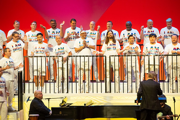 MenAlive - OC Gay Men's Chorus / "I am America"
