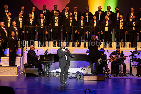 MenAlive - OC Gay Men's Chorus / "I am America"