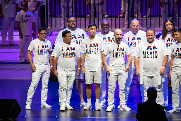MenAlive - OC Gay Men's Chorus / "I am America"