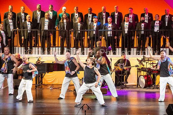 MenAlive - OC Gay Men's Chorus / "I am America"