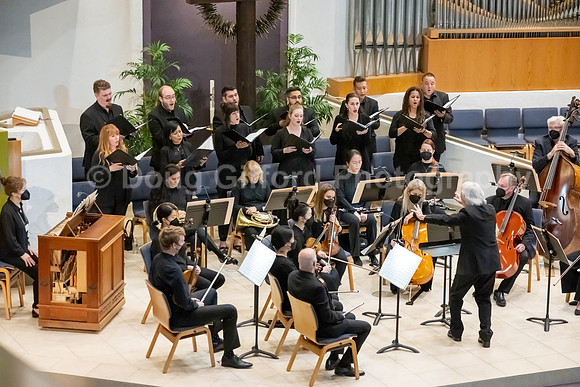 Pacific Symphony and the Pacific Chorale will present a “Concert for Healing”
